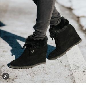 M.Gemi Italy Angolo Wedge fur booties. Barely worn.